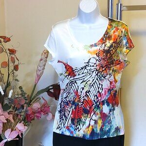 NWOT NESS Women's Floral Graphic Tee Shirts Crew Neck Trendy Top M 8 10